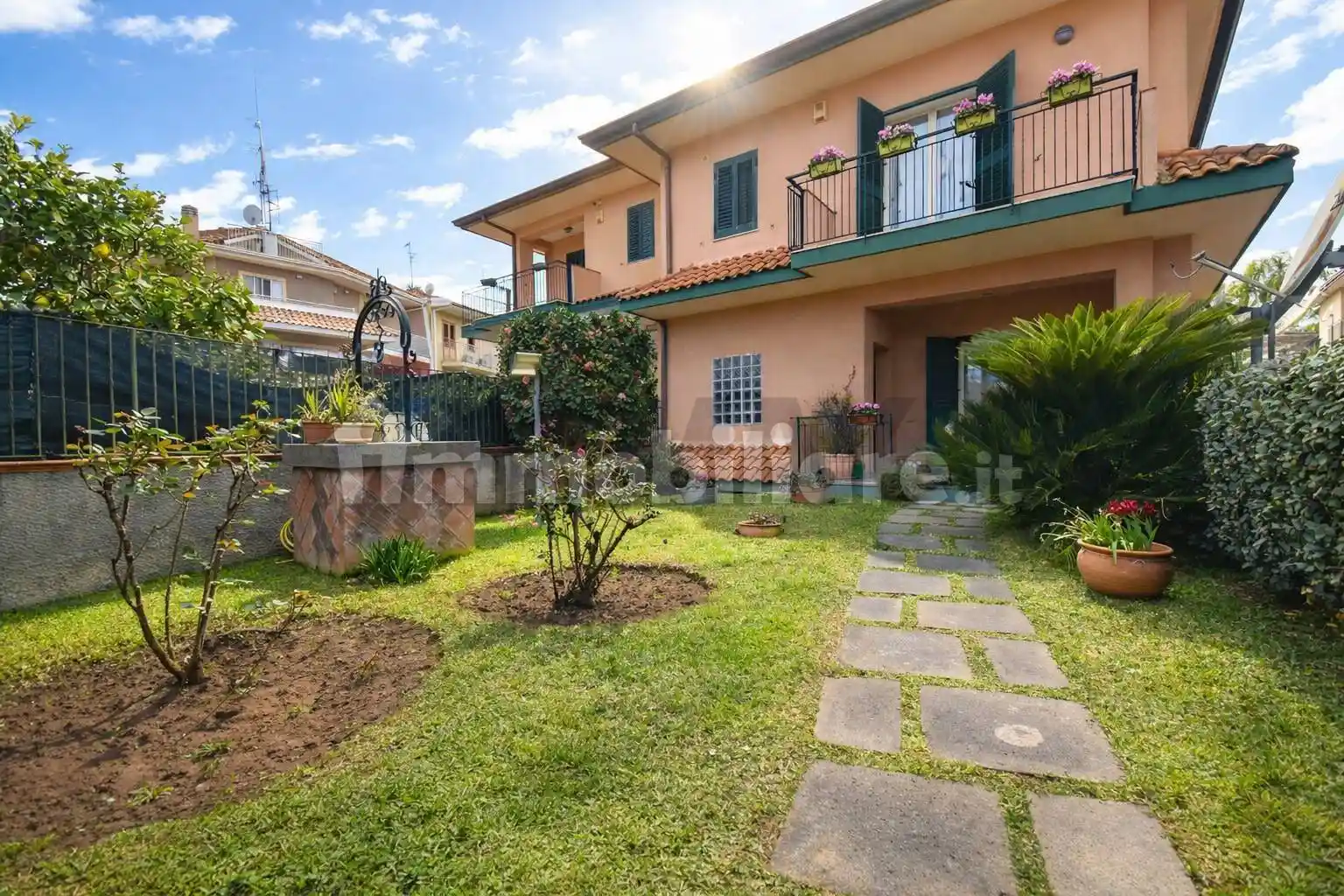 Villa in vendita a Aci Sant'Antonio