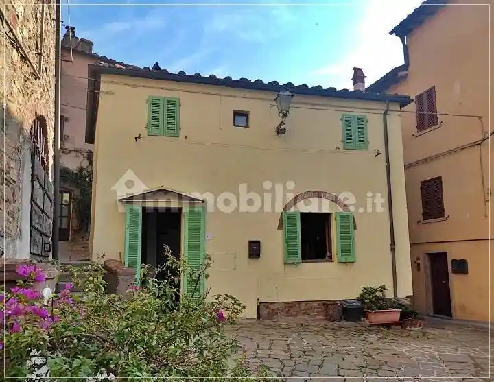 Casa indipendente in vendita a Castagneto Carducci