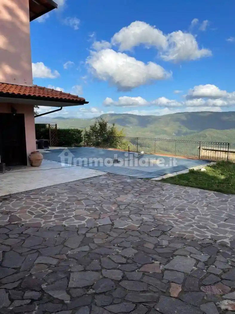 Villa in vendita a Cantagallo