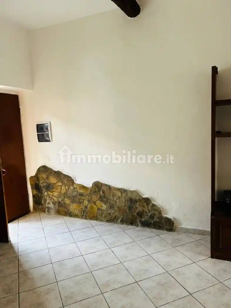 Palazzo - Edificio in vendita a Roccastrada