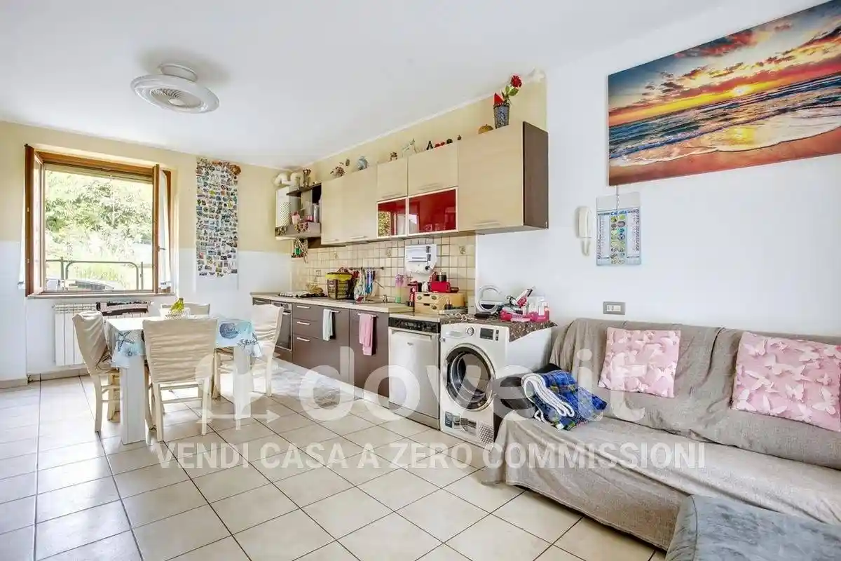 Appartamento in vendita a Laveno-Mombello