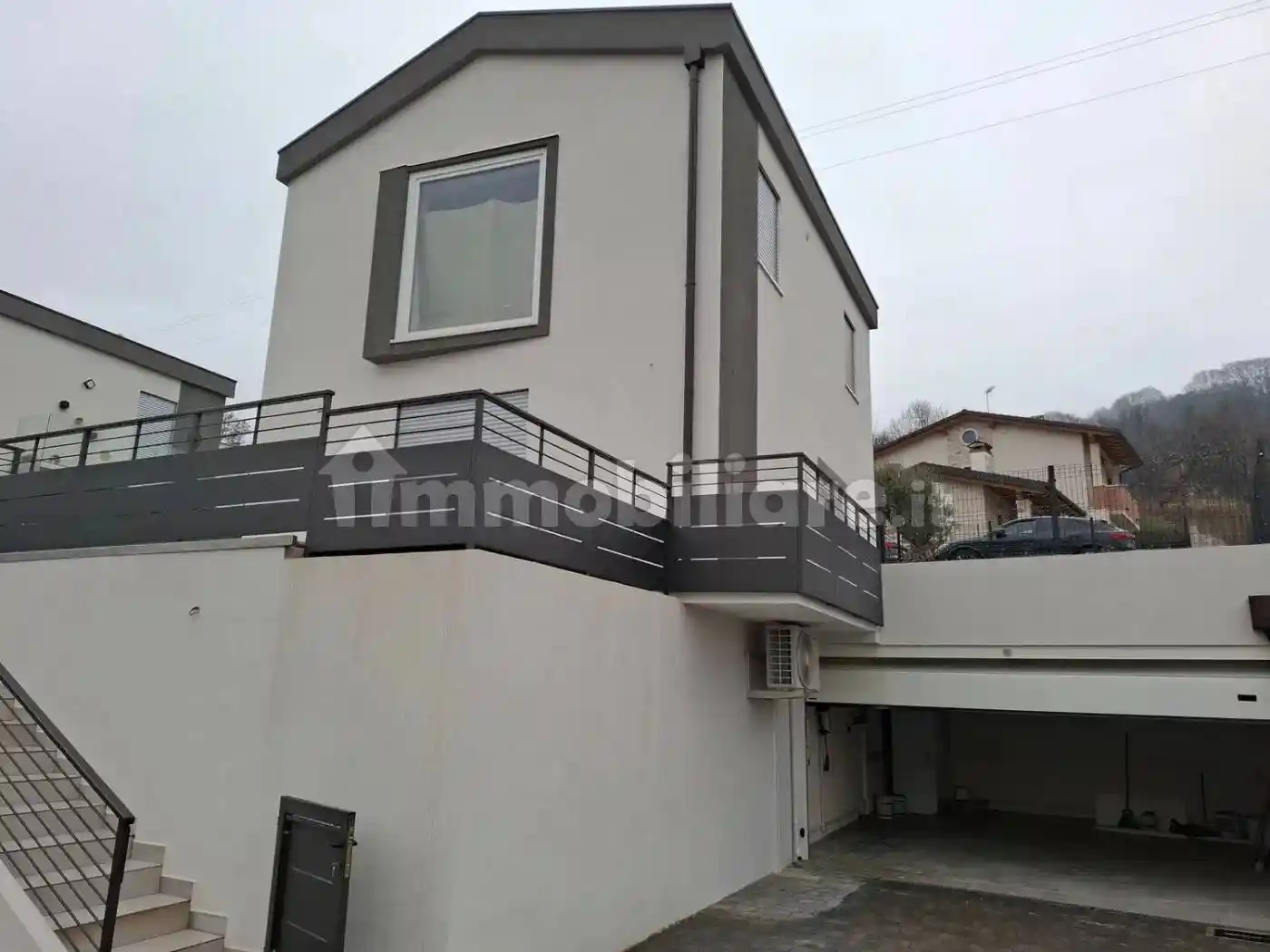 Villa in vendita a Creazzo