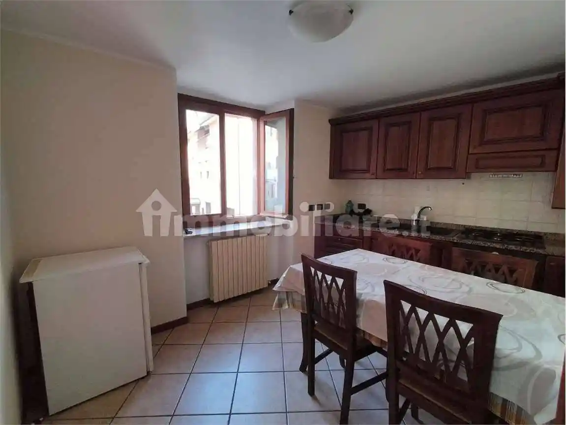 Appartamento in vendita a Val Brembilla