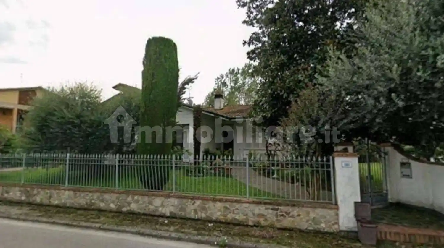Villa in vendita a Castelfranco di Sotto