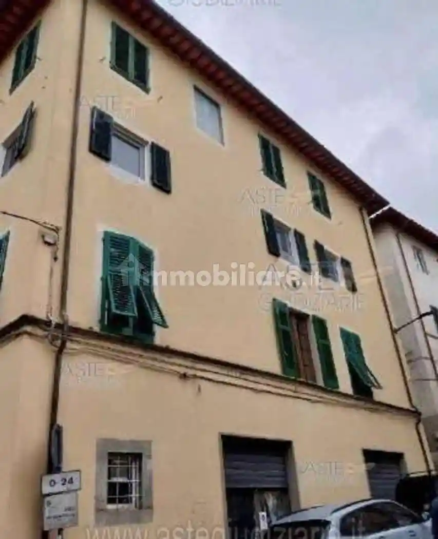 Appartamento in vendita a Pescia