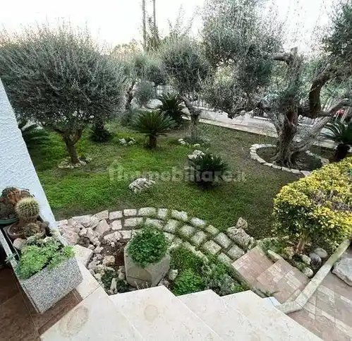 Villa in vendita a Carosino