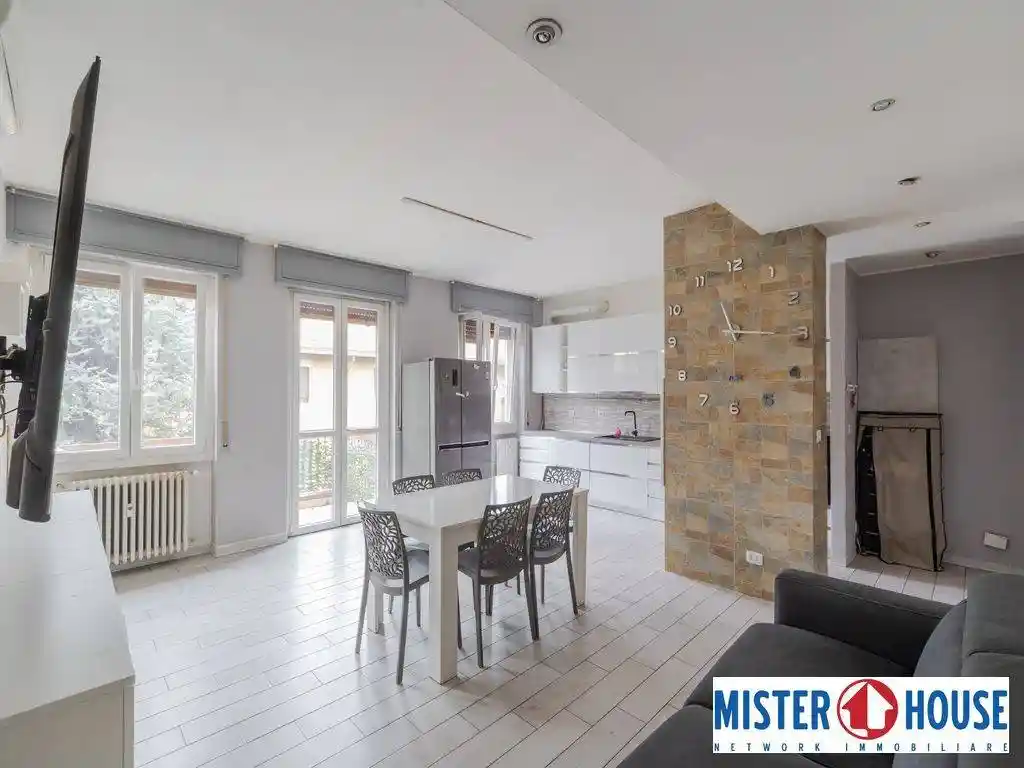 Appartamento in vendita a Desio