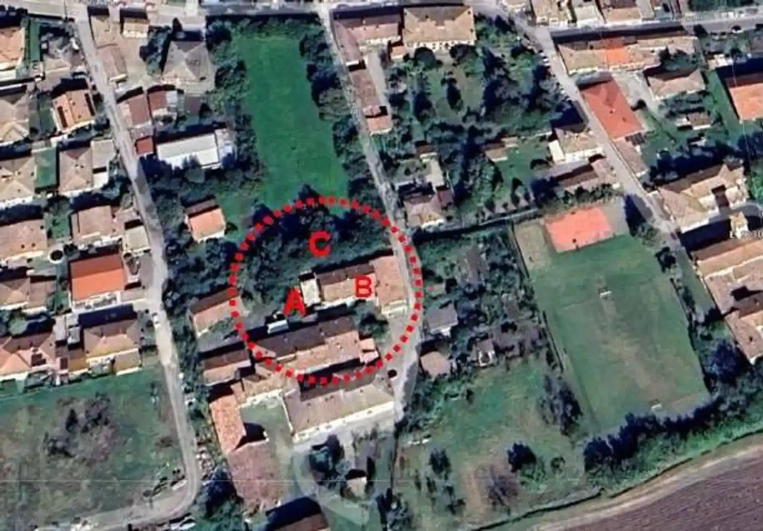 Palazzo - Stabile in vendita a Borgonovo Val Tidone