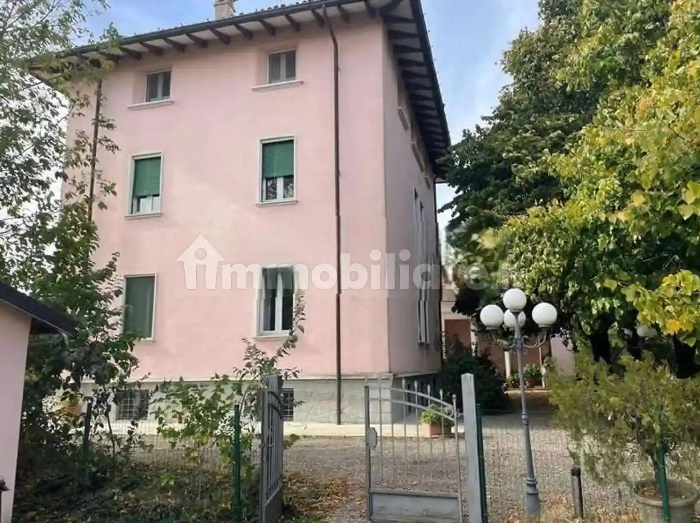Villa in vendita a Castel San Giovanni