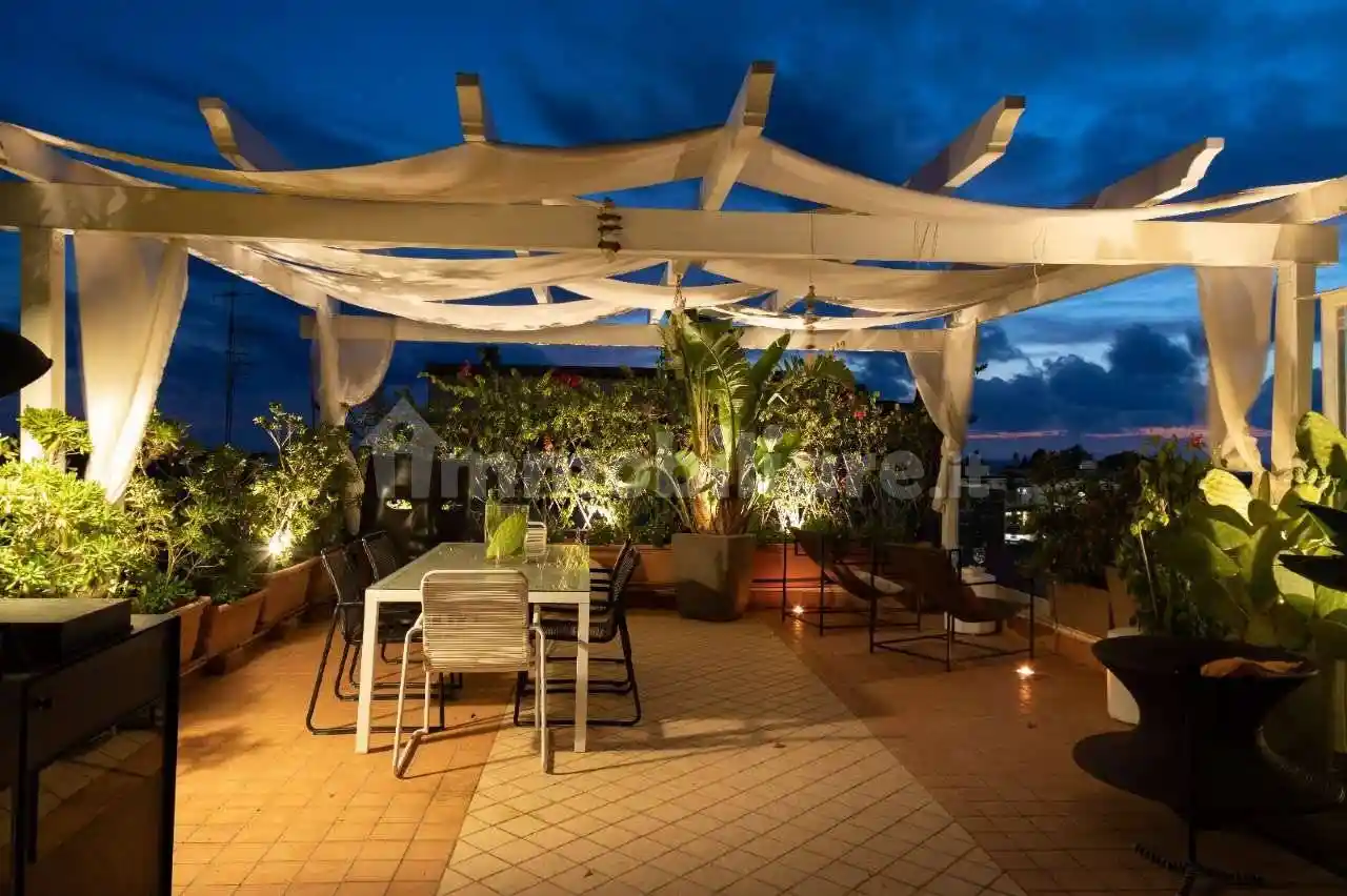 Appartamento in vendita a Forio