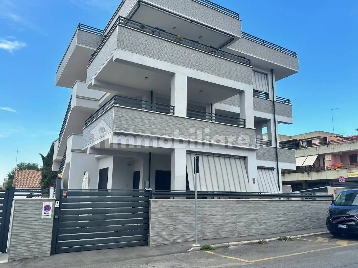 Appartamento in vendita a Ladispoli