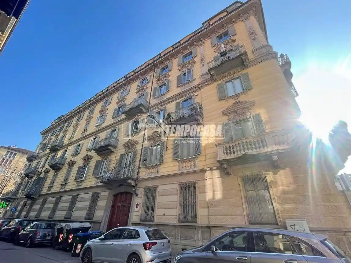 Appartamento in vendita a Torino