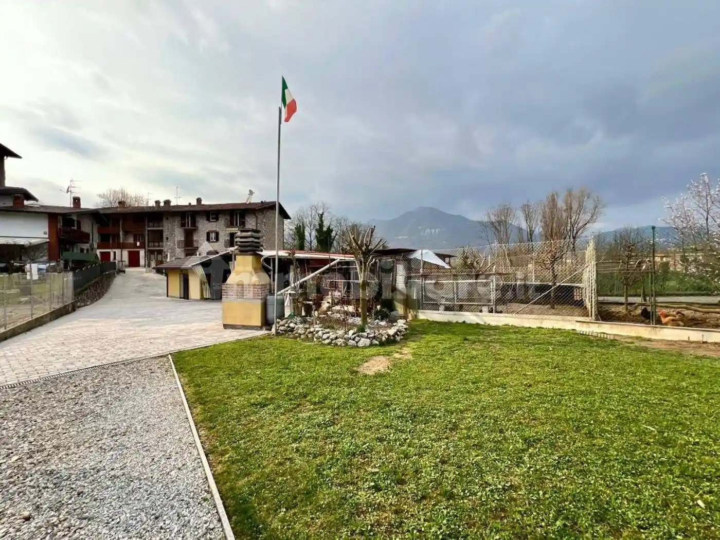 Casa indipendente in vendita a Albino