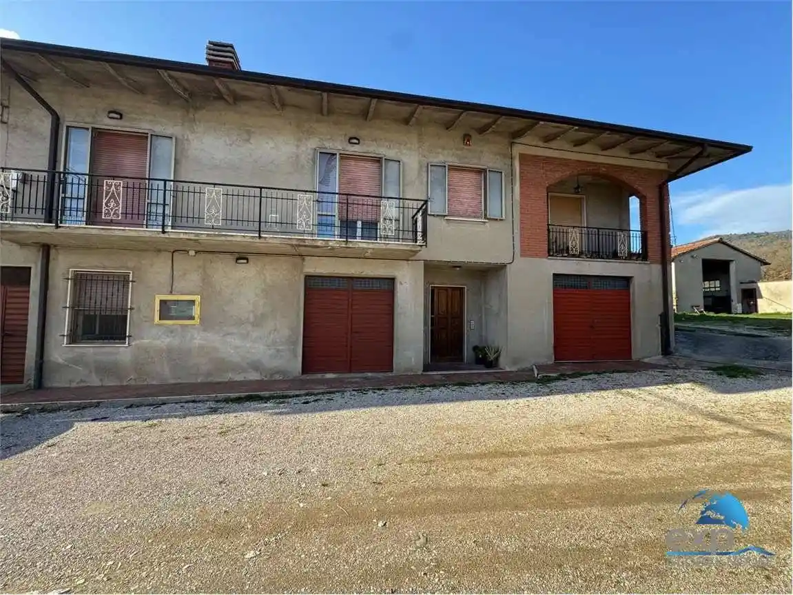 Villa in vendita a Gualdo Cattaneo