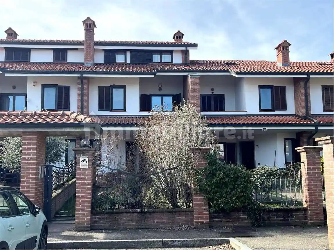 Villetta a schiera in vendita a Pinerolo