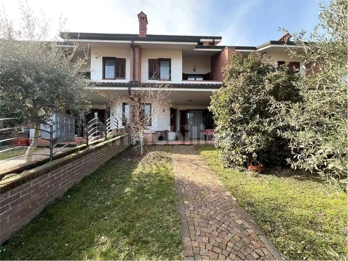 Villetta a schiera - foto 2