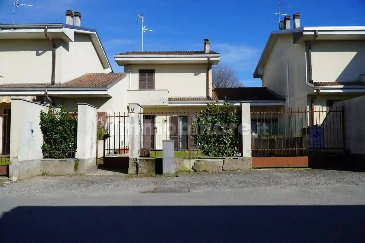 Villetta a schiera - foto 2