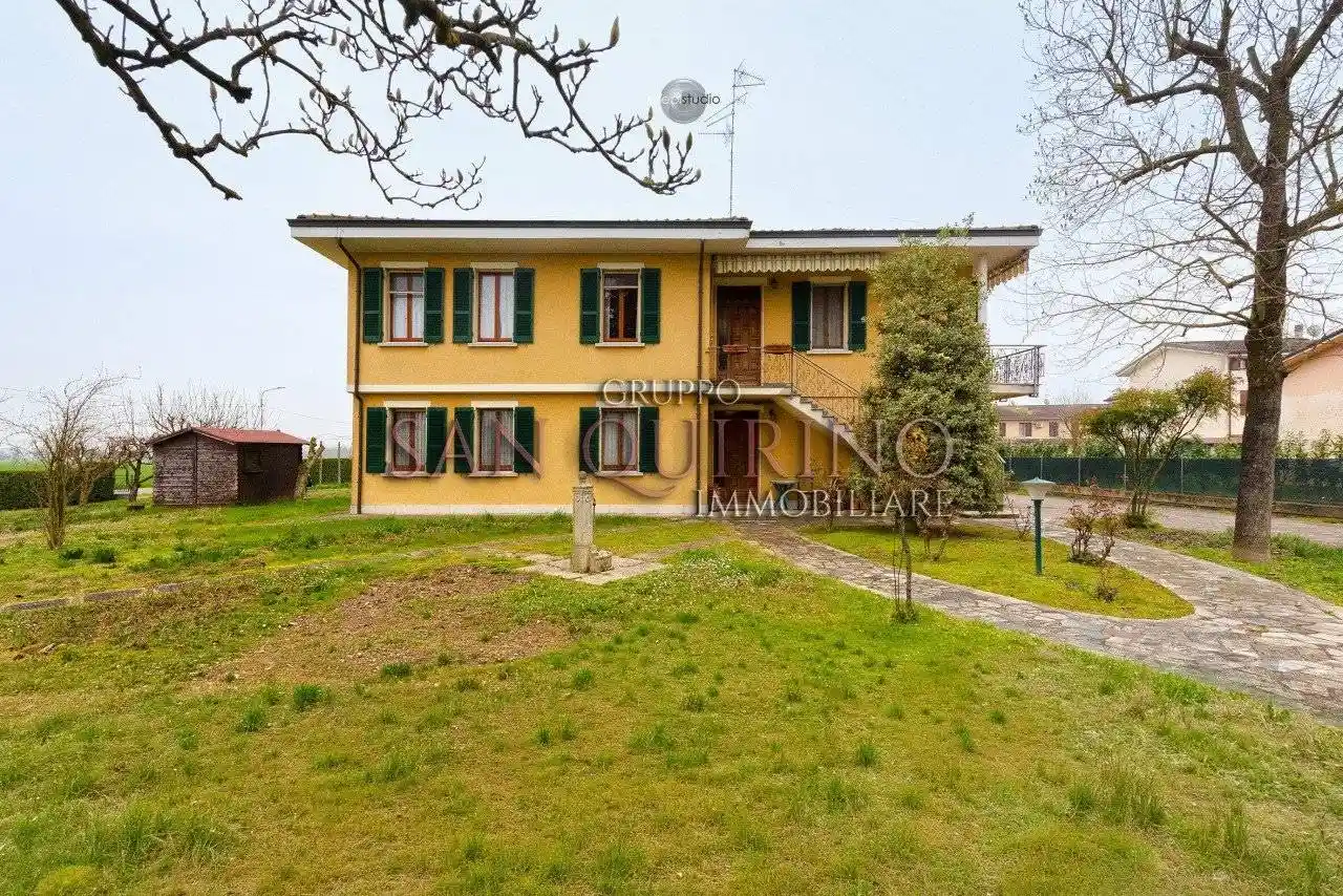 Villa in vendita a Luzzara
