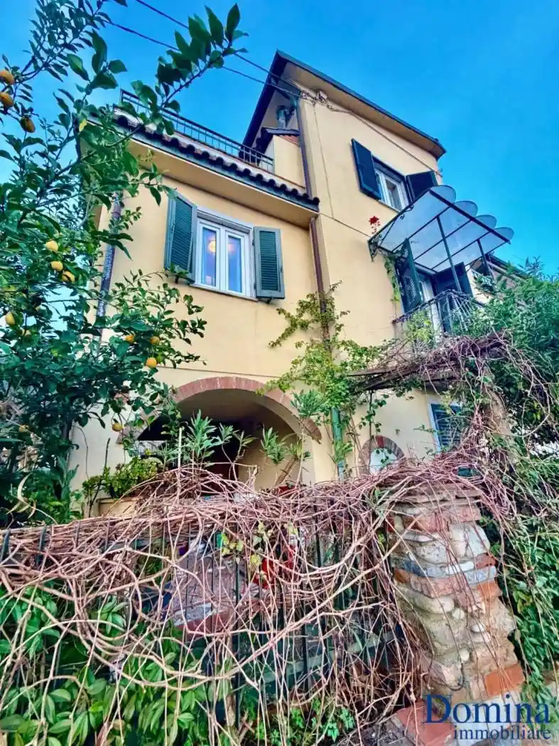 Appartamento in vendita a Massa