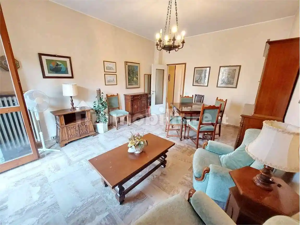 Appartamento in vendita a Modena