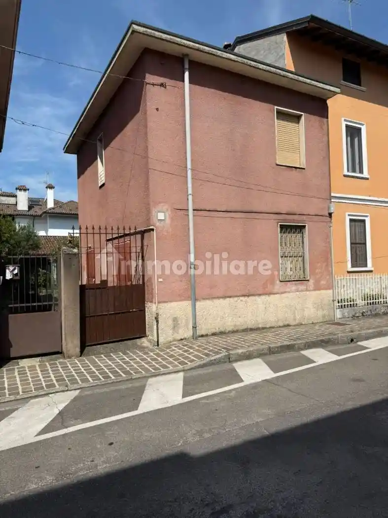 Villa in vendita a Basiglio