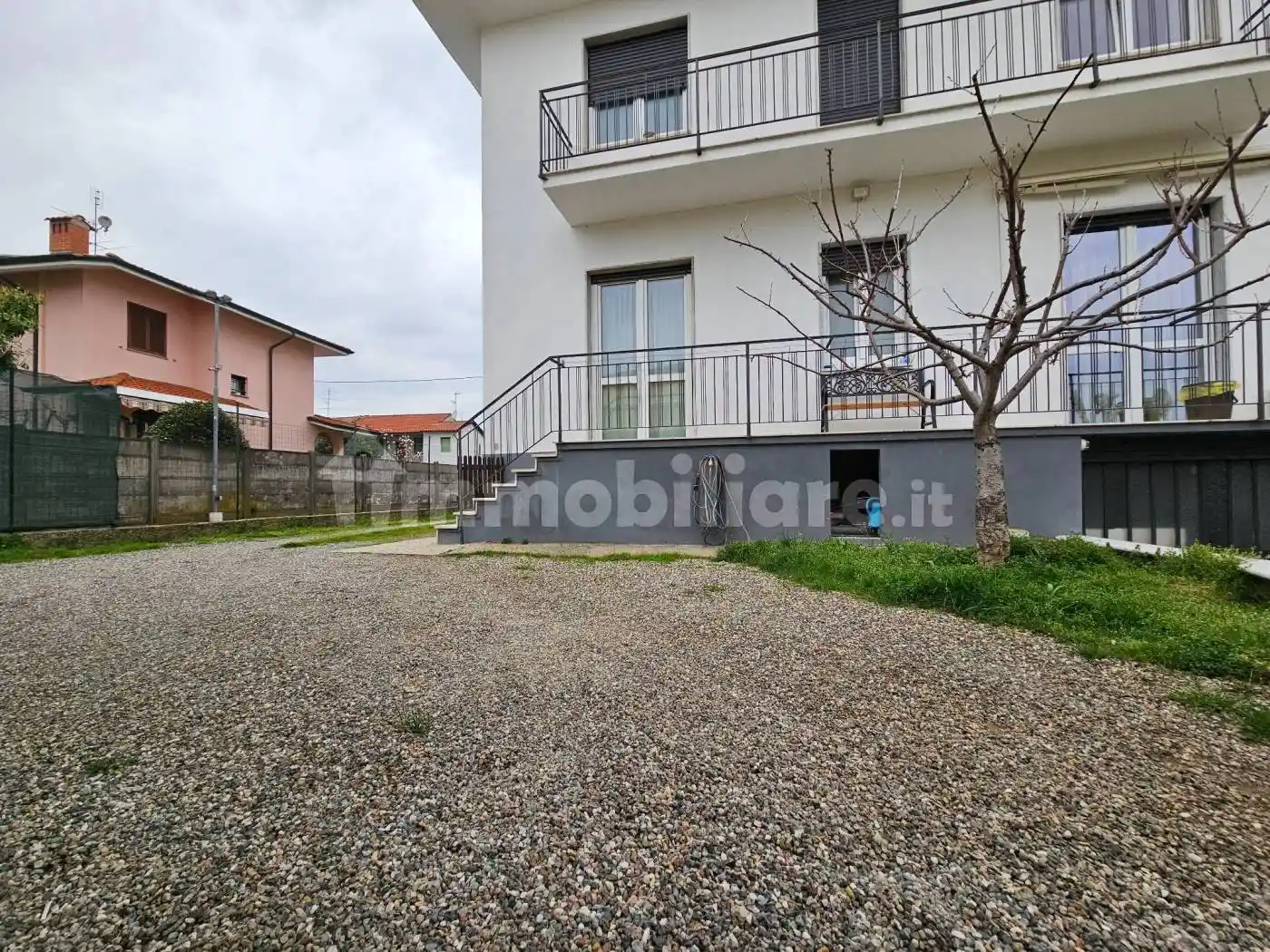 Villa in vendita a Marcallo con Casone