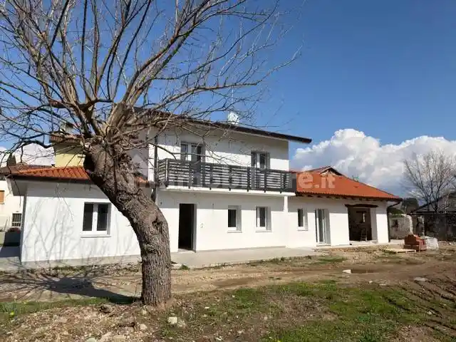 Villa in vendita a Tavagnacco