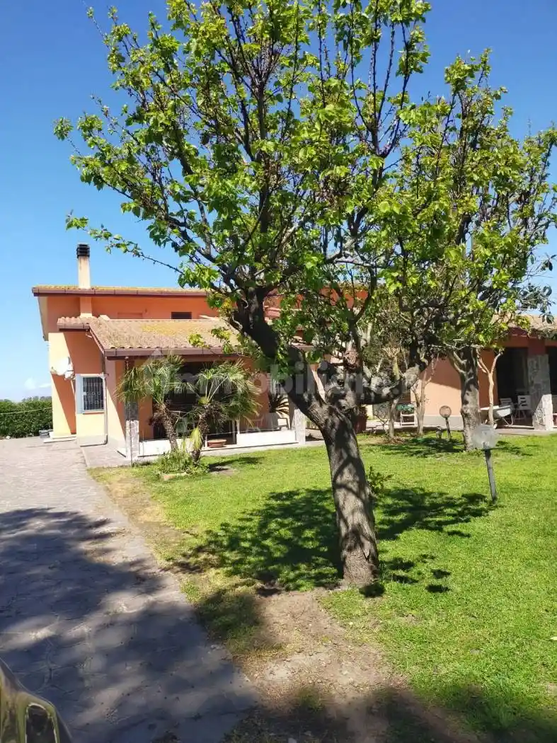 Villa in affitto a Fiumicino
