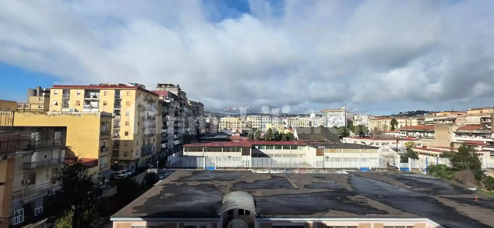 Appartamento in vendita a Napoli