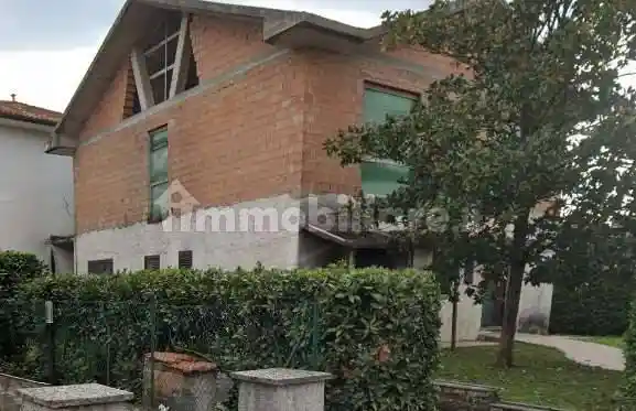 Appartamento in vendita a Monsummano Terme