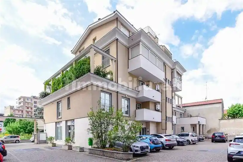 Appartamento in vendita a Seregno