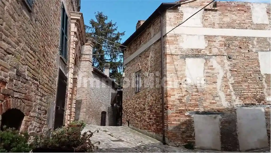 Casa indipendente in vendita a Carassai