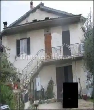 Casa indipendente in vendita a Rocca Massima