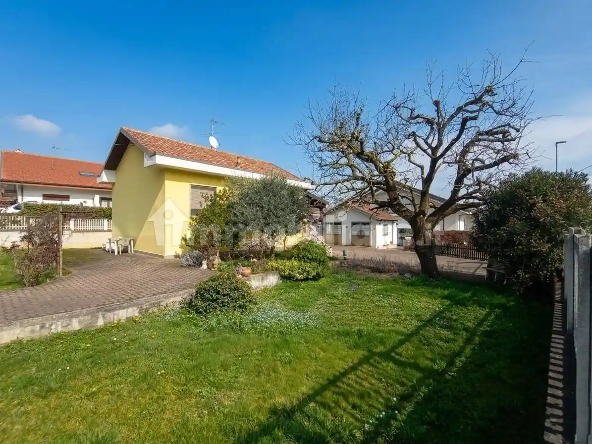 Villa in vendita a Sangano