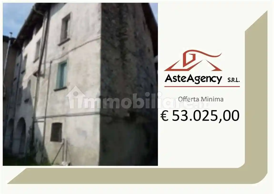 Casa indipendente in vendita a Ballabio