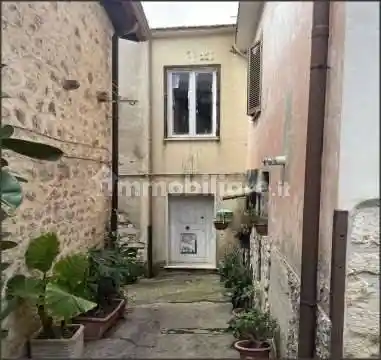 Appartamento in vendita a Sezze