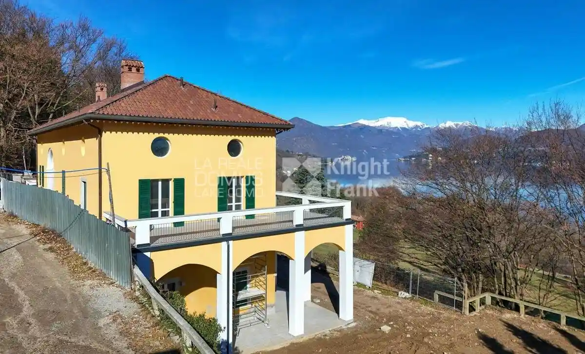 Appartamento in vendita a Gozzano