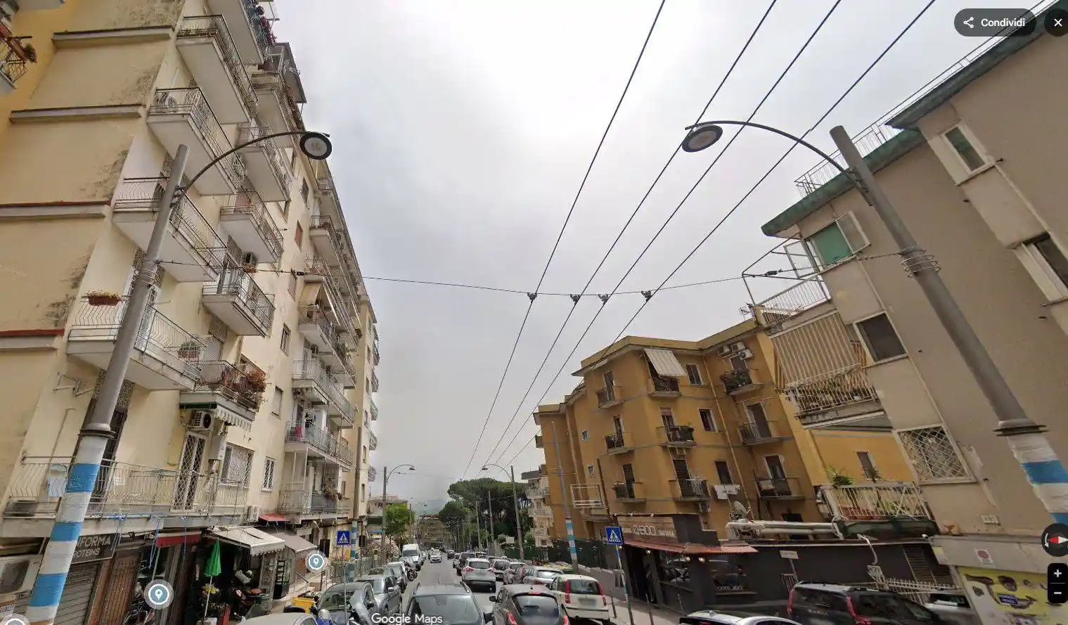 Appartamento in vendita a Napoli