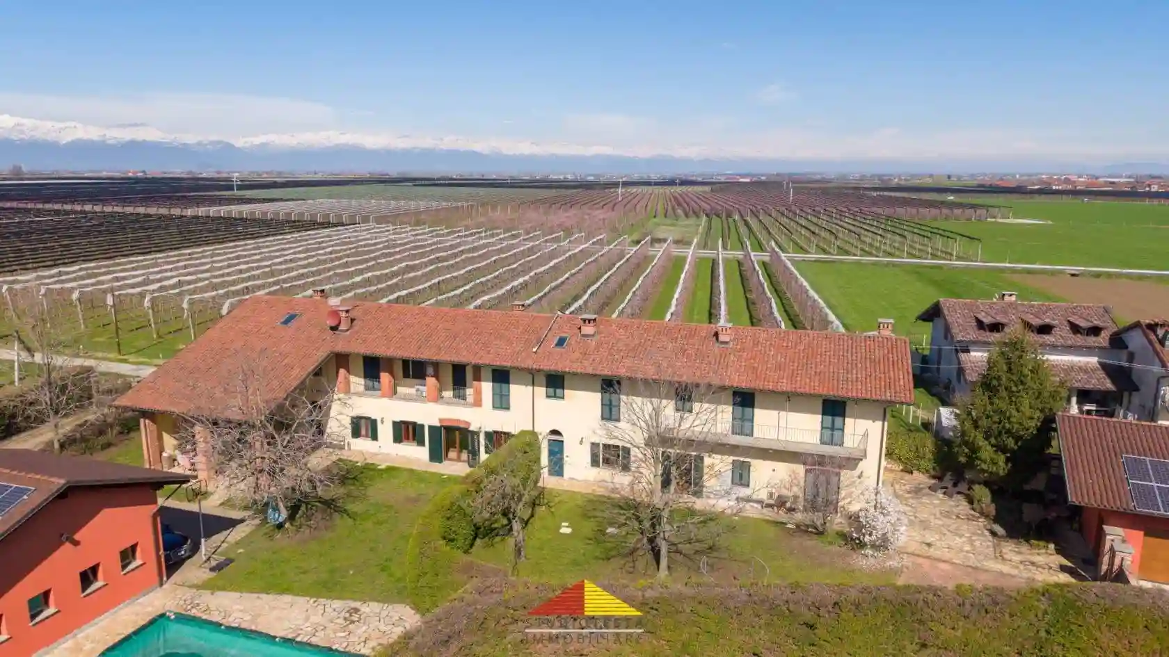 Villa - foto 2
