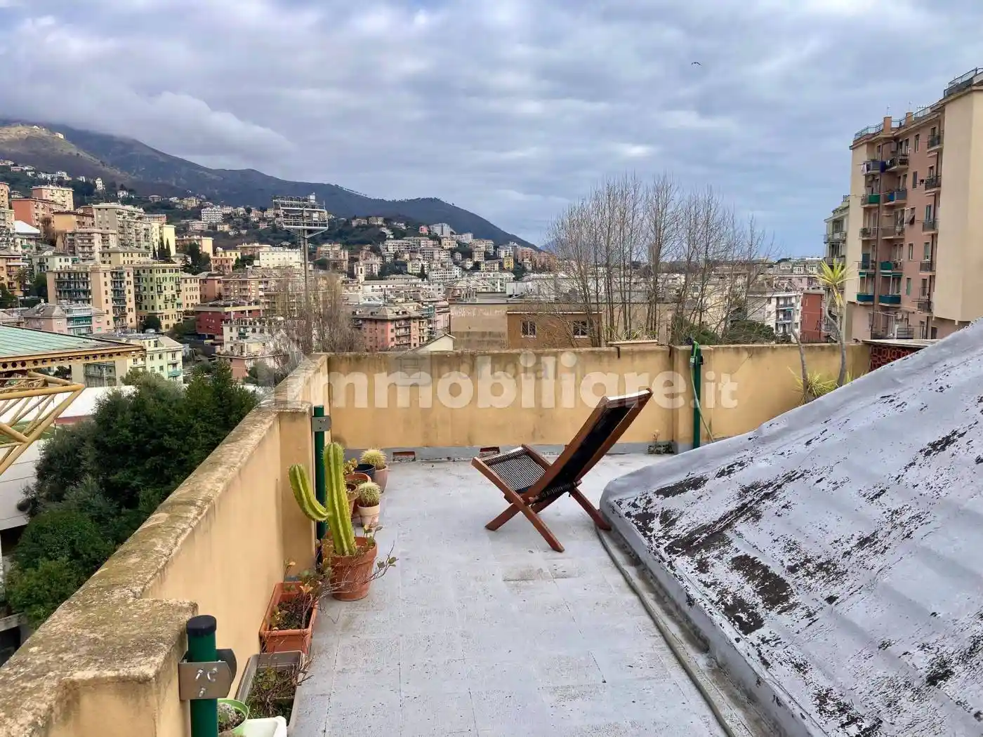 Appartamento in vendita a Genova