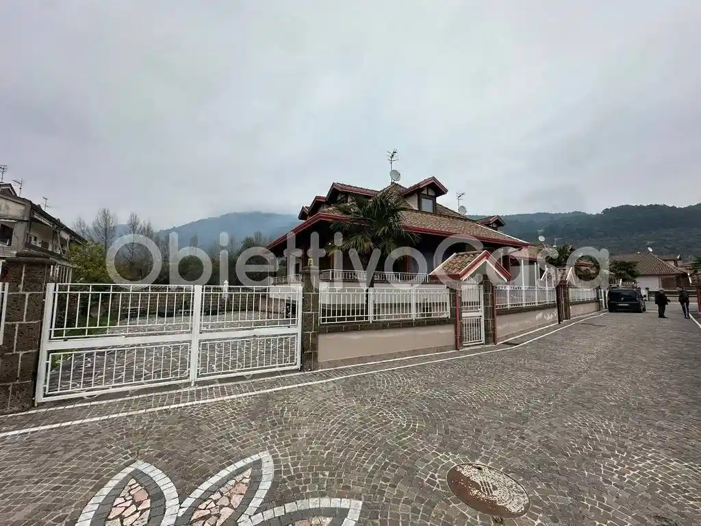 Villa in vendita a Formicola