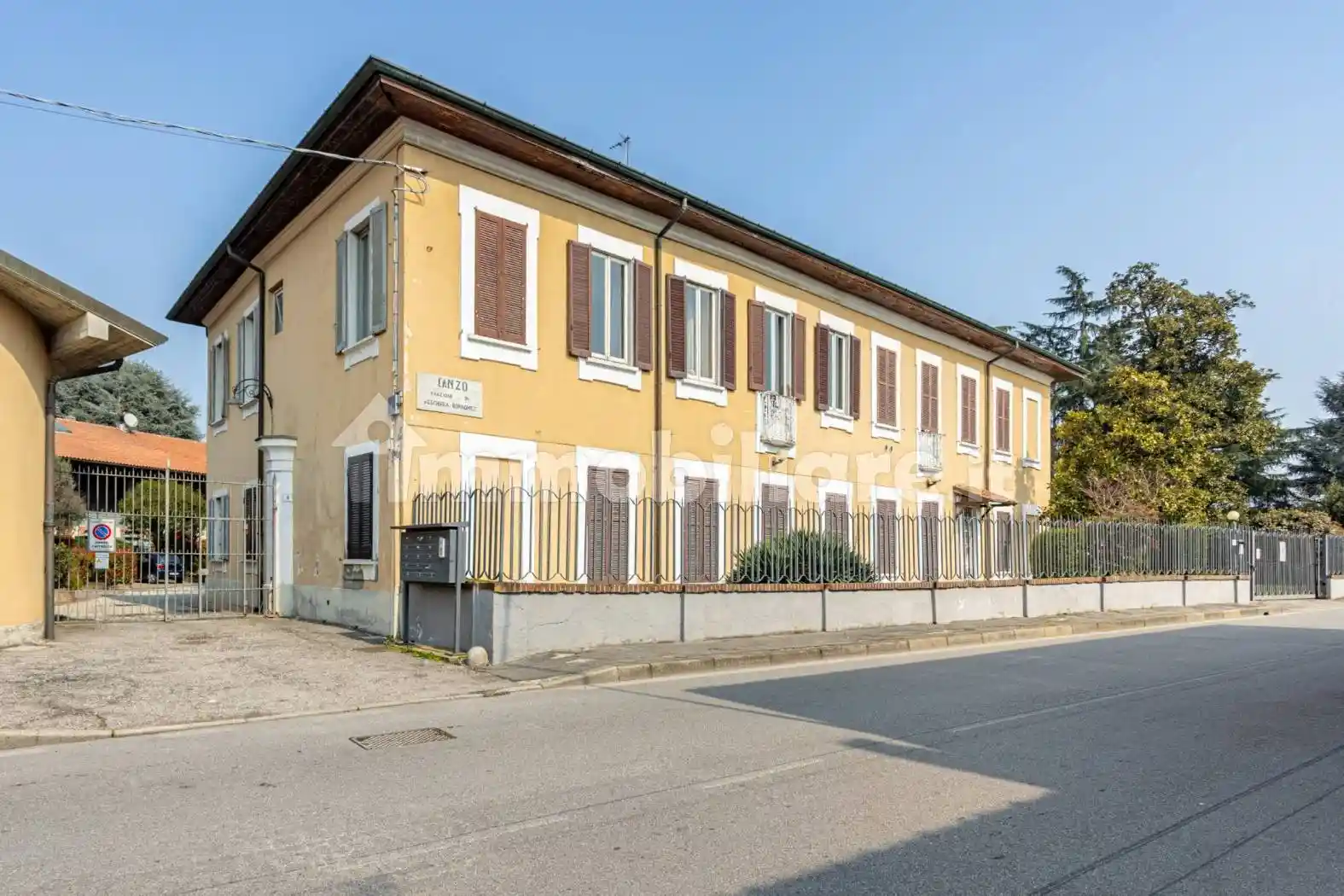 Villa in vendita a Peschiera Borromeo