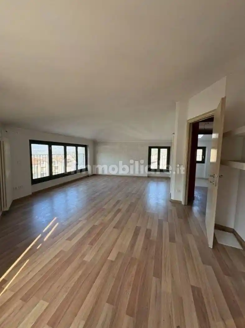 Appartamento in vendita a Leffe