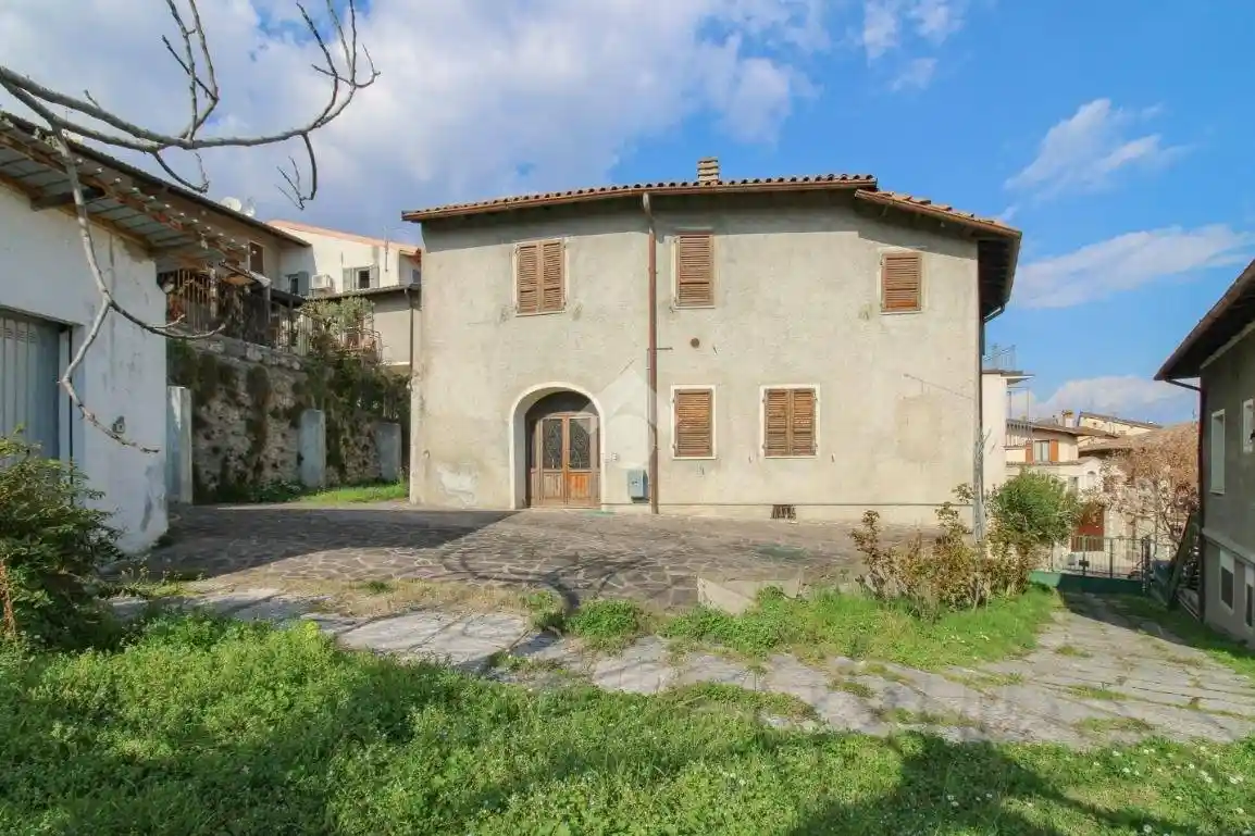 Appartamento in vendita a Toscolano-Maderno