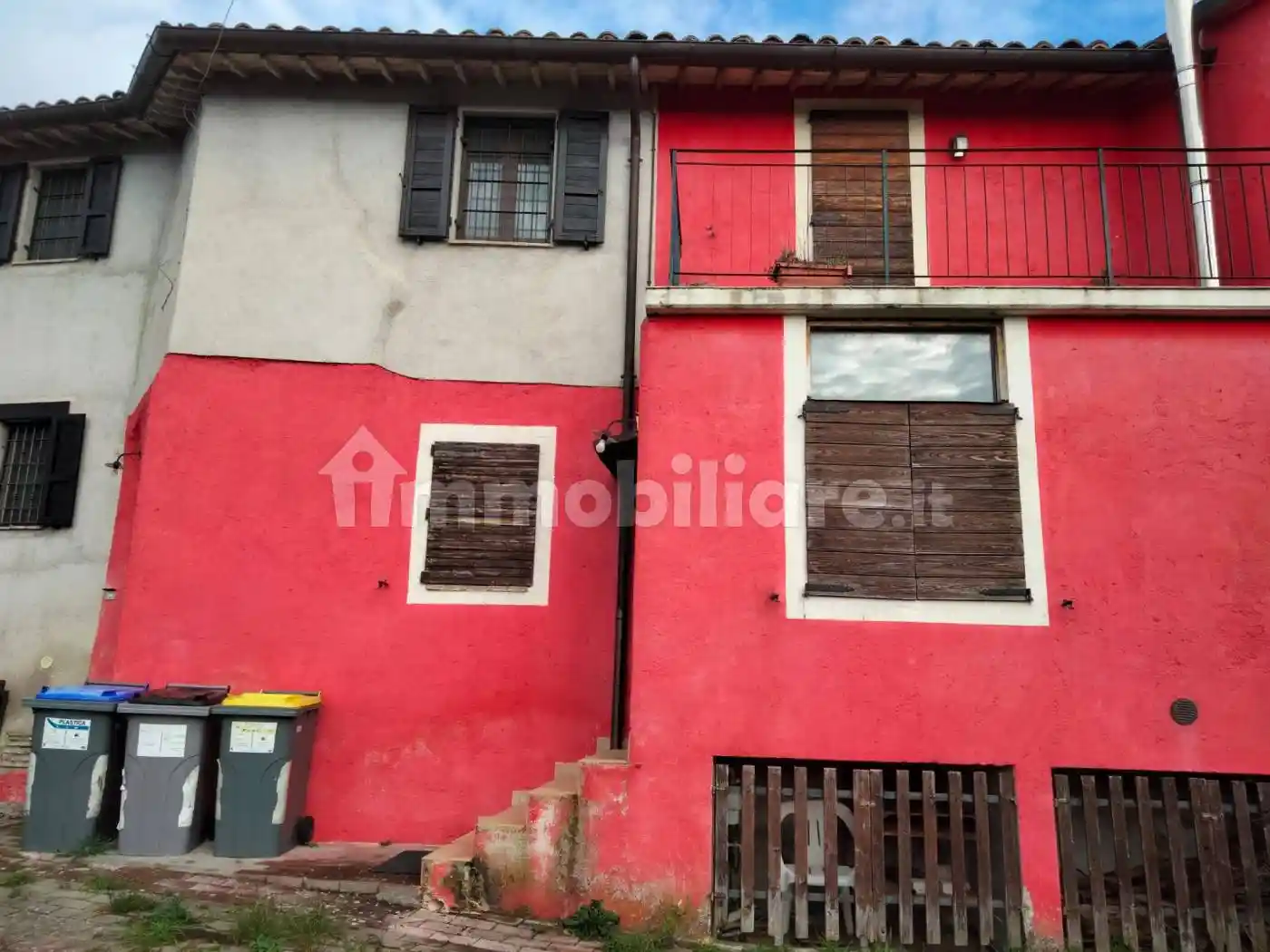 Casa indipendente in vendita a Valtopina