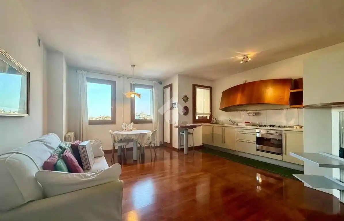 Appartamento in vendita a Asolo