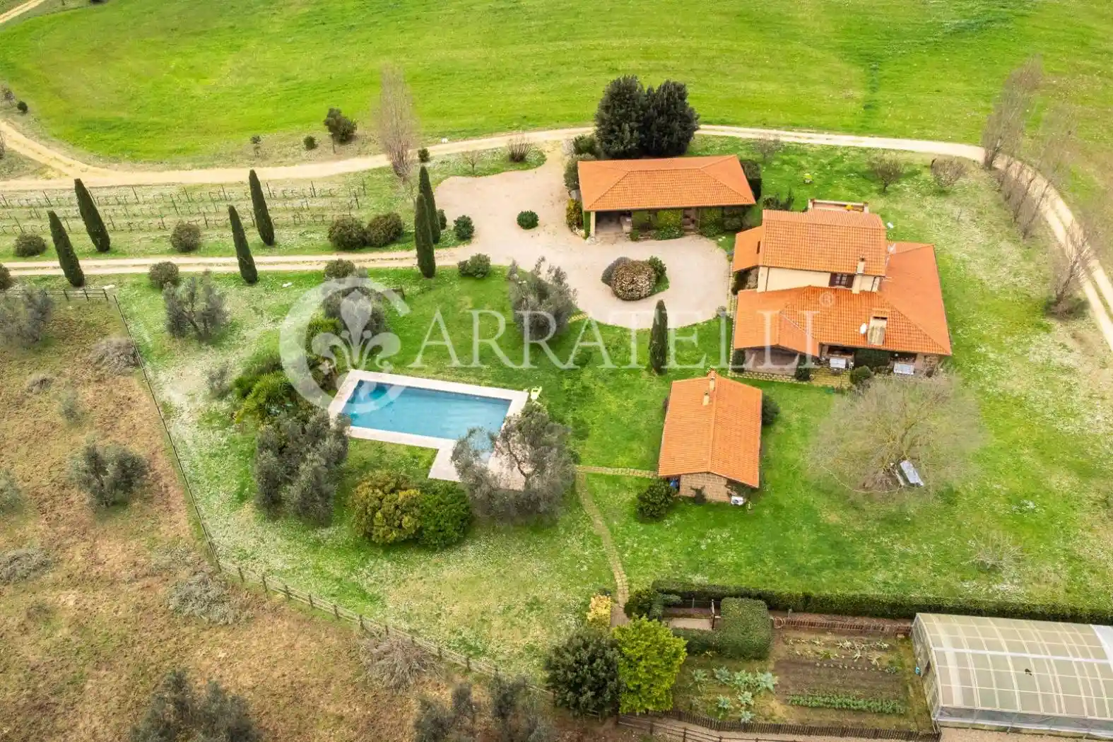 Rustico - Casale in vendita a Tuscania