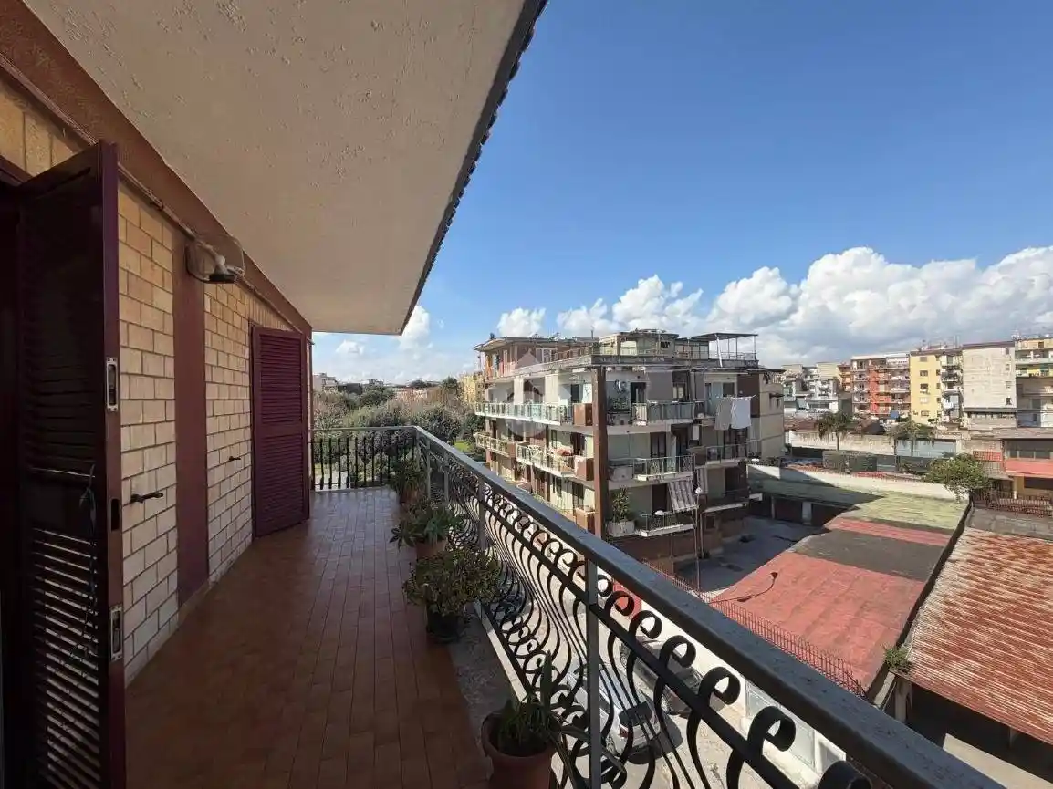 Appartamento in vendita a Napoli