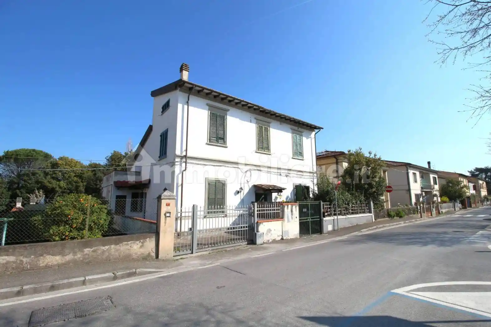 Villa in vendita a Pisa