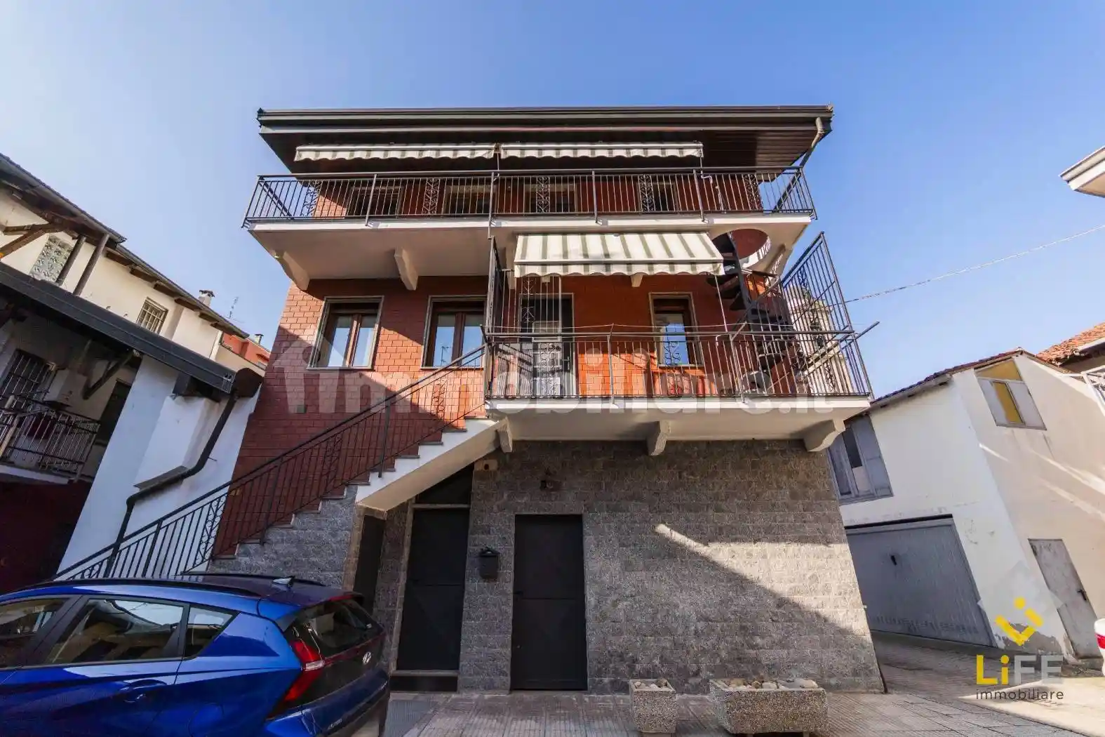 Casa indipendente in vendita a Novara